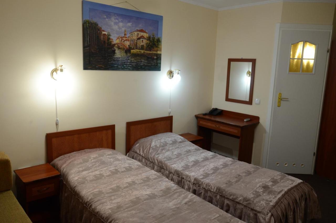 Burger Plus Inn Lviv Room photo
