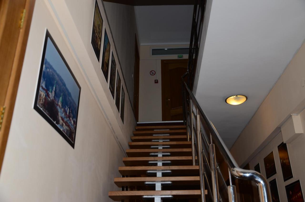 Burger Plus Inn Lviv Exterior photo